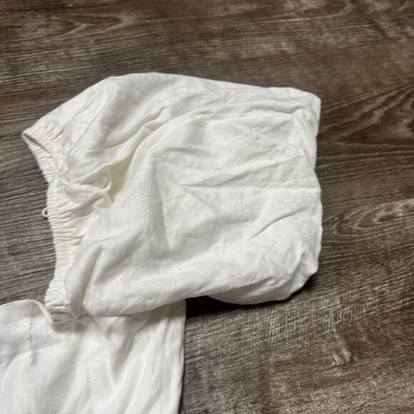 Francesca’s Puff Sleeve Crop Top Size Small - Picture 4 of 11